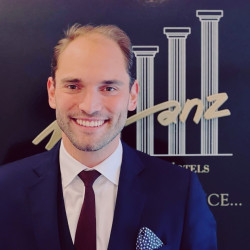 Marco Thomik Chief Executive Officer Manz Privacy Hotels Switzerland AG